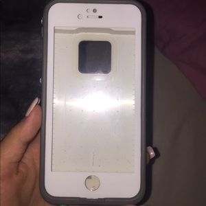 iPhone 6 lifeproof case